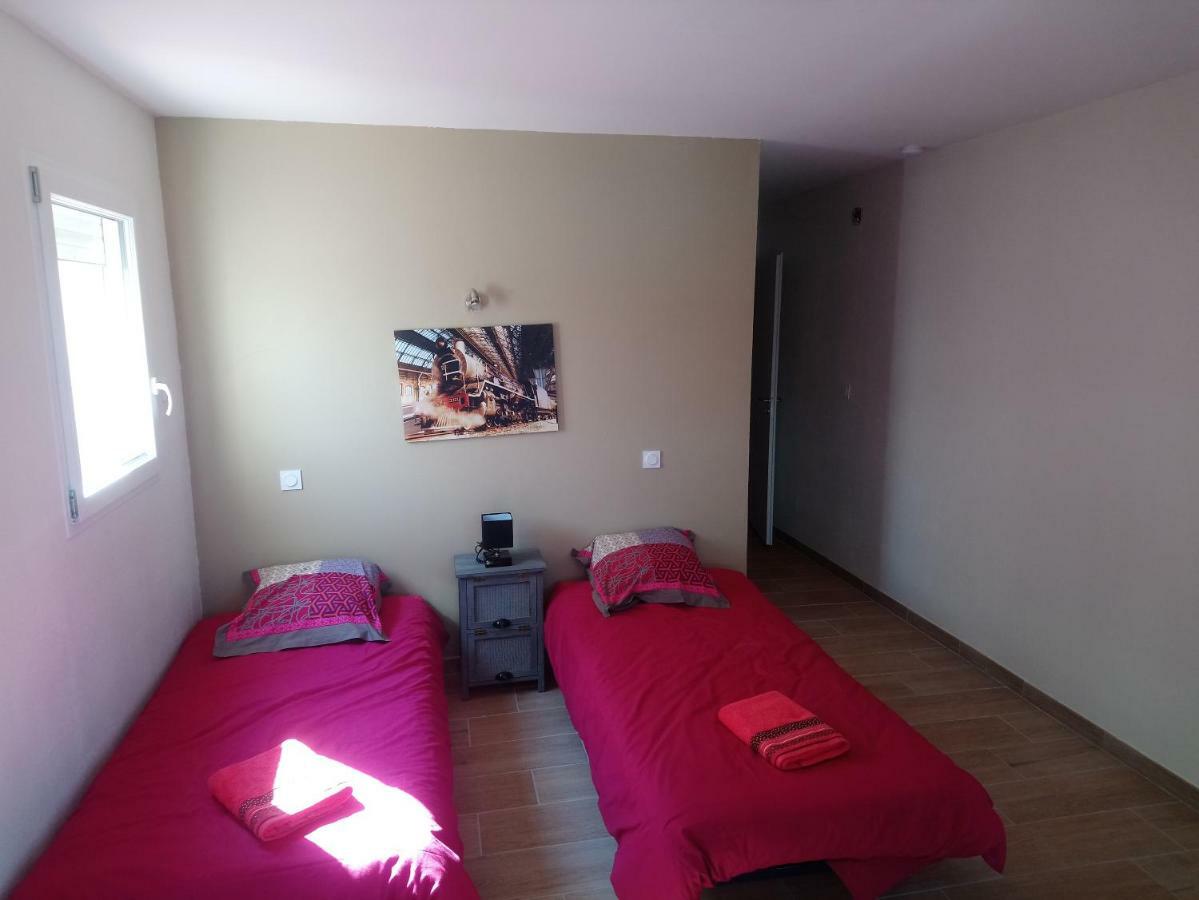 Lodève L'Auberge Du Mazet מראה חיצוני תמונה